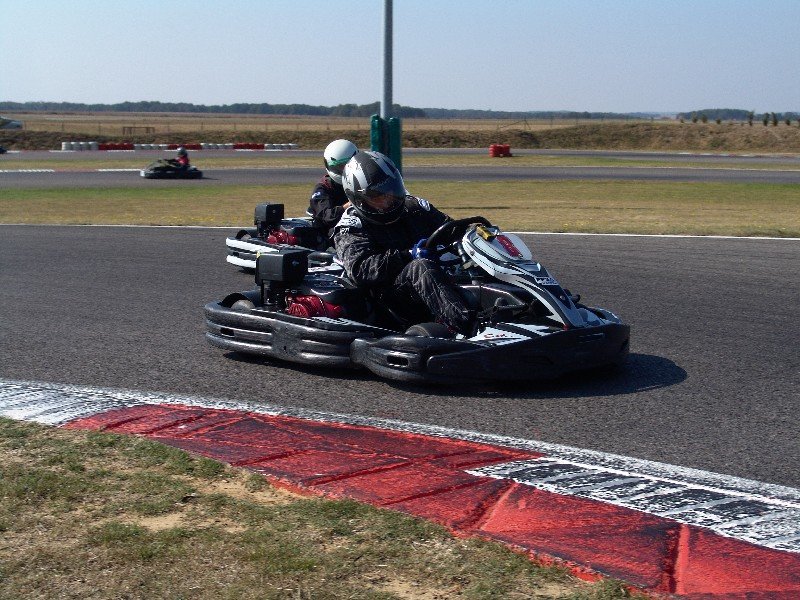 elio512.jpg